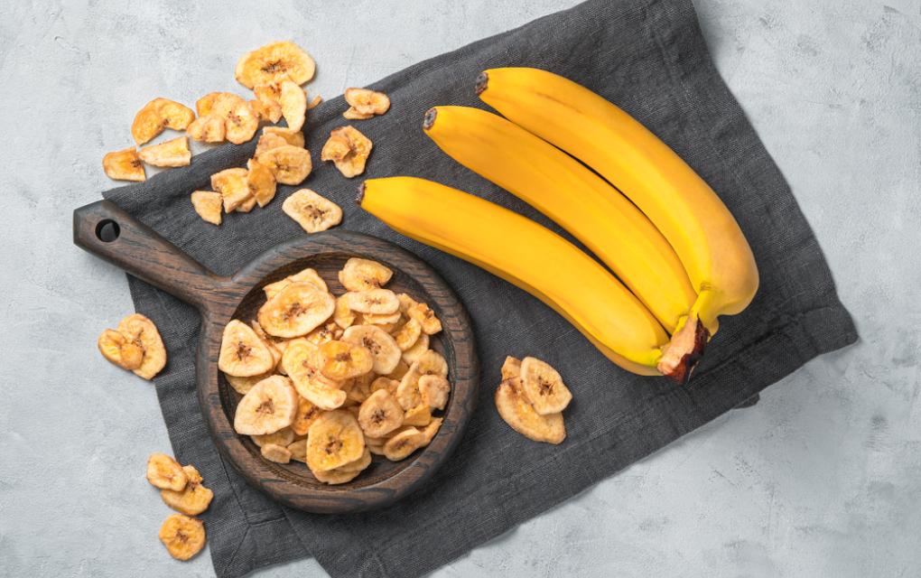 10 receitas salgadas com banana para inovar na cozinha